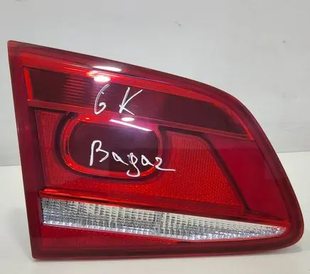 Volkswagen PASSAT B7 Tailgate rear/tail lights 3AE945093