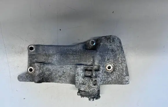 Volkswagen Polo Generator/alternator bracket 036145169C