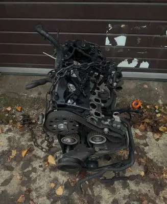 Volkswagen Golf VI Engine Cay