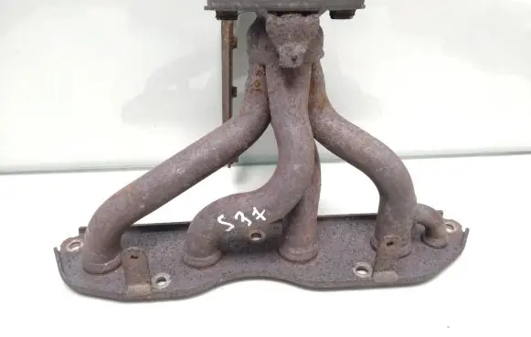 Mitsubishi Lancer VIII Exhaust manifold
