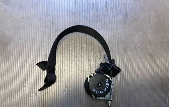 Rear seatbelt