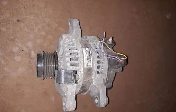 Toyota Verso Generator/alternator 270600T051