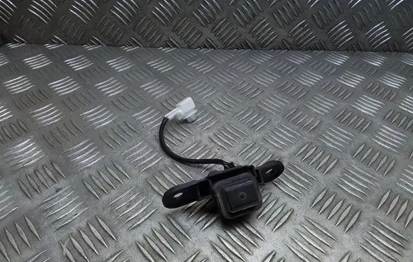 Lexus ES 250 - 300 - 330 Tailgate opening switch 4562J90