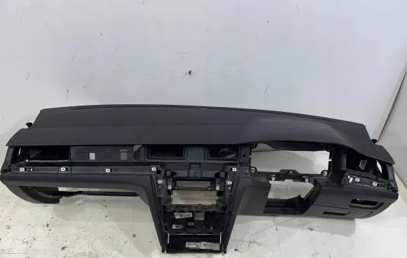 Volkswagen PASSAT B8 Dashboard 3G2