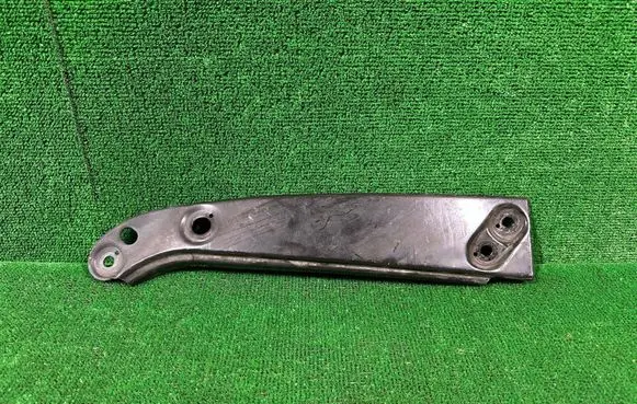 Skoda Citigo Headlight/headlamp mounting bracket 1S0805931