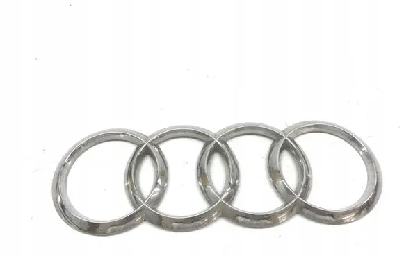 Audi Q3 8U Manufacturer badge logo/emblem 8V78537422ZZ