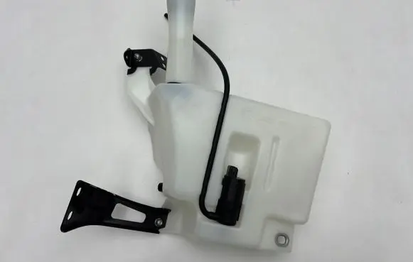 Windshield washer fluid reservoir/tank