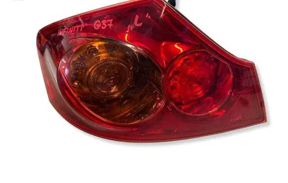 Infiniti G37 Rear/tail lights 213312