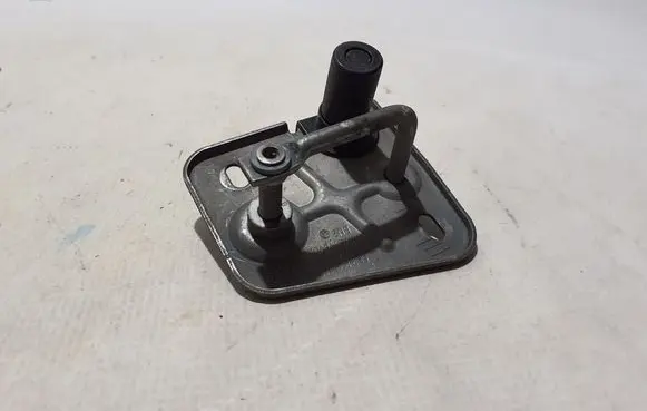 Skoda Octavia Mk4 Engine bonnet (hood) release handle 5E3823185A