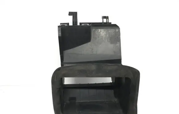 Renault Clio IV Air intake duct part 215588067R