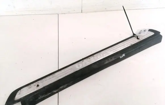 Volvo S40, V40 Front sill trim cover 30818425