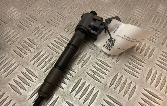 Volvo XC90 Fuel injector 31336769