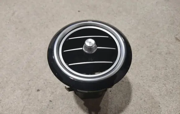 Dashboard side air vent grill/cover trim