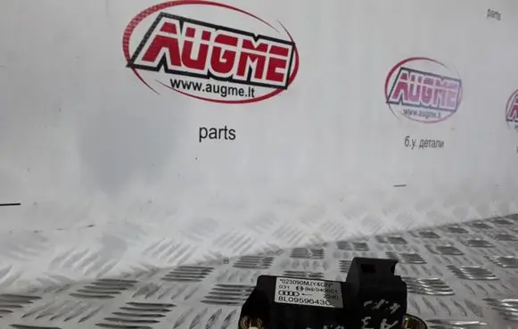 Audi A3 S3 8L Airbag deployment crash/impact sensor 8L0959643C