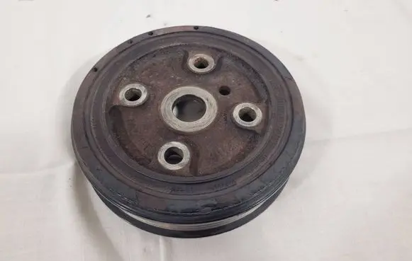 Volvo XC70 Crankshaft pulley 30731865