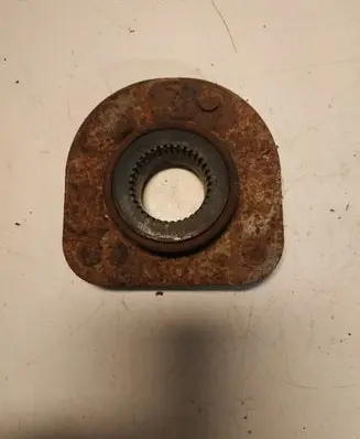 Volvo V70 Front upper strut mount 
