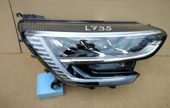 Renault Megane IV Headlight/headlamp 260106798R