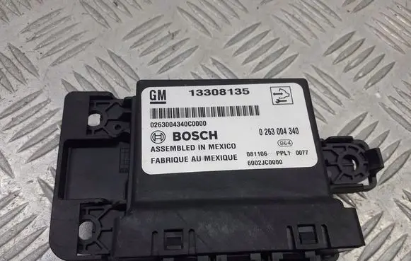 Opel Insignia A Parking PDC control unit/module 13308135
