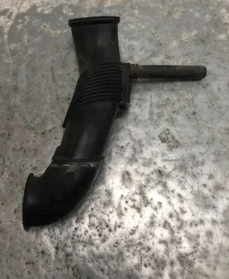 Audi Q7 4L Air intake duct part 7L6129609EBILI 7L6129609E