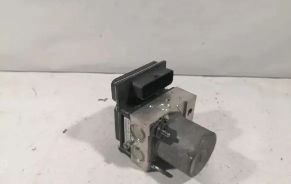 Audi A4 S4 B7 8E 8H ABS Pump 8E0910517E 8E0614517AL 0265950473