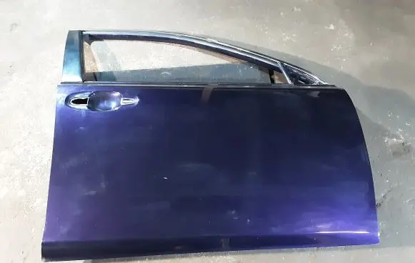 Subaru Legacy Front door