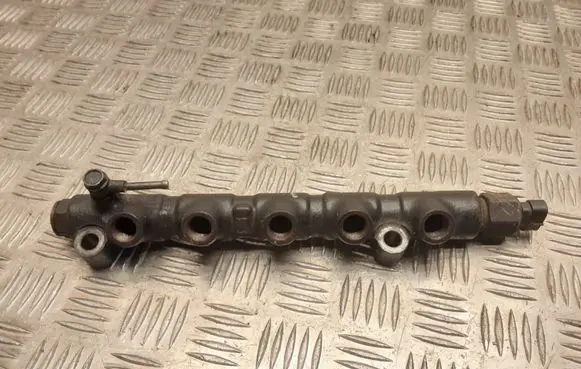 Toyota Corolla Verso E121 Fuel main line pipe 8945812020
