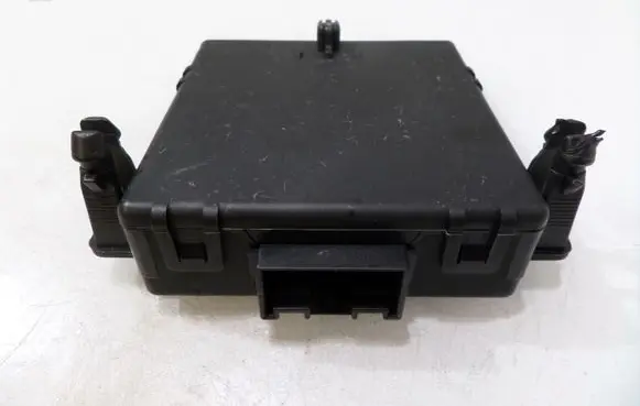 Volkswagen Touran I Gateway control module 1K090530C