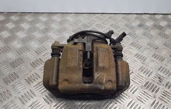Mercedes-Benz C W203 Front brake caliper