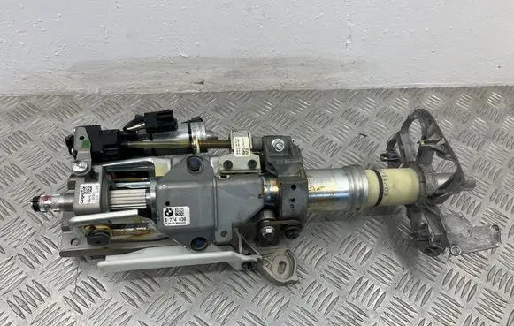 BMW 5 E60 E61 Steering wheel axle 6774630