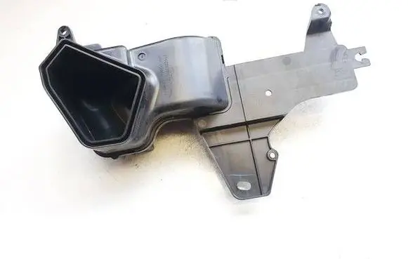 Nissan Leaf I (ZE0) Air intake hose/pipe t1022711f