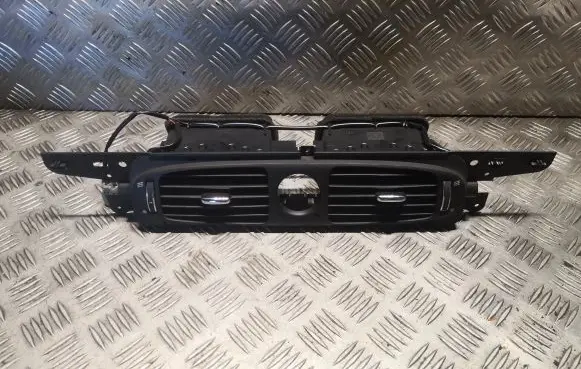 Jaguar XJ X350 Dashboard air vent grill cover trim 2W9319K617AD