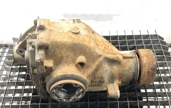 BMW X3 E83 Rear differential 7586018