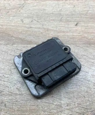 Volkswagen Golf II Ignition amplifier control unit 191905351B