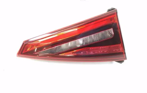Infiniti Q30 Tailgate rear/tail lights 265405DA0A