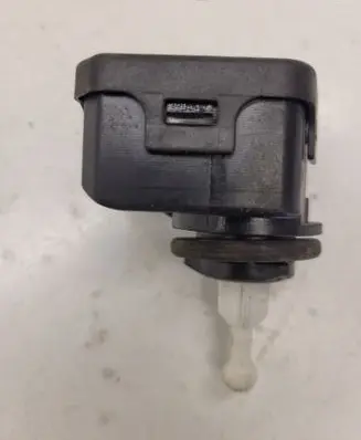 Volkswagen Golf IV Headlight level adjustment motor 1J0941295C