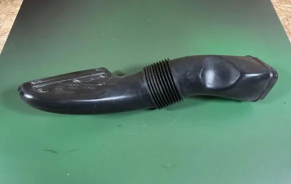 Volvo V70 Air intake hose/pipe 8638624 6766