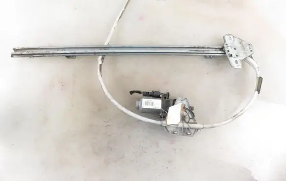 Renault Master II Front door window regulator with motor 8200162710