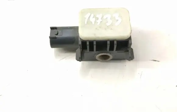 Mercedes-Benz R W251 Airbag deployment crash/impact sensor 0038202826 A0038202826