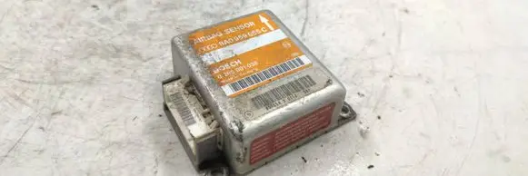 Audi A4 S4 B5 8D Airbag control unit/module 8A0959655C 95T05430112 0285001038