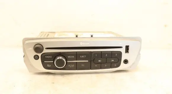 Renault Fluence Radio/GPS head unit trim 
