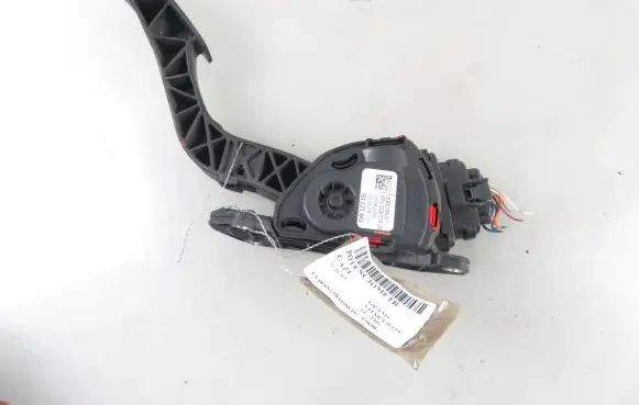 Suzuki Grand Vitara II Accelerator throttle pedal 6PV00907400 I590065J01