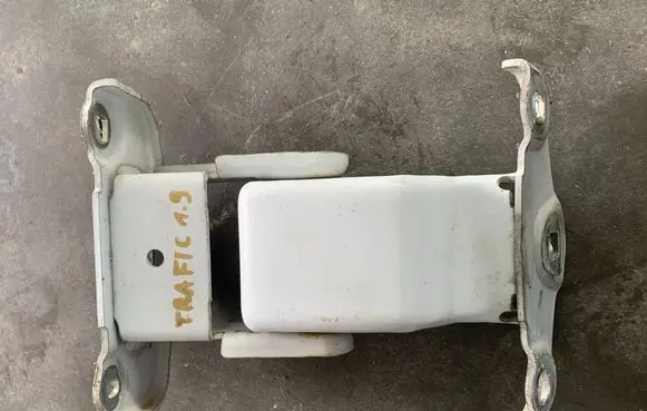 Renault Trafic II (X83) Tailgate/trunk/boot hinge 312304K