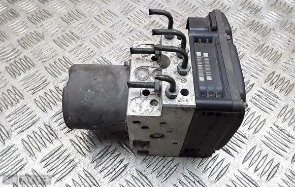 Mercedes-Benz E W211 ABS Pump