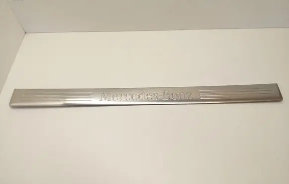 Mercedes-Benz E W212 Side skirt front trim 2126860936
