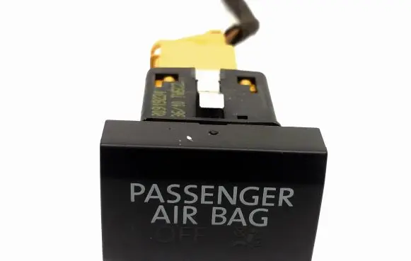 Volkswagen Cross Polo Passenger airbag on/off switch 6R0919234