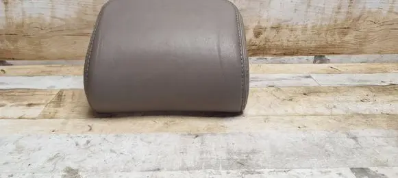 Volkswagen PASSAT B6 Rear seat headrest 