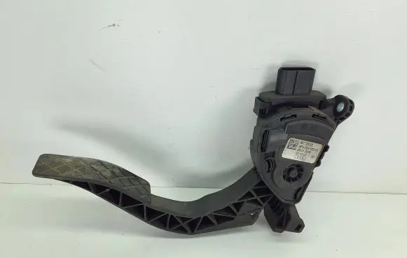 Audi A6 S6 C6 4F Accelerator throttle pedal 8K1723523 6PV00950501