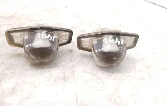 Honda FR-V Number plate light 8010