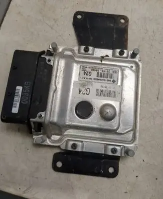 KIA Ceed Engine control unit/module 391192B460 391052B240 9001090095KB