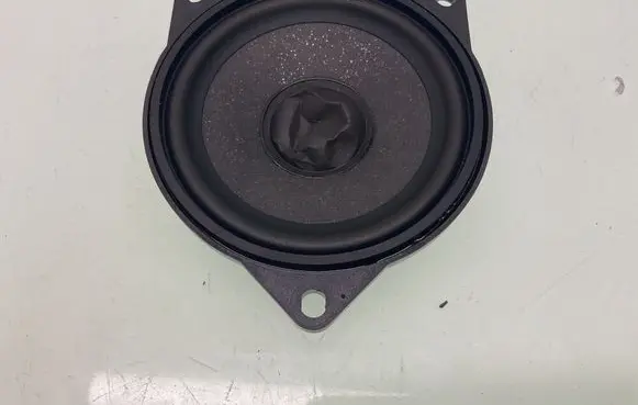 BMW X5 G05 Subwoofer speaker 18353410 6809628 2610211513A